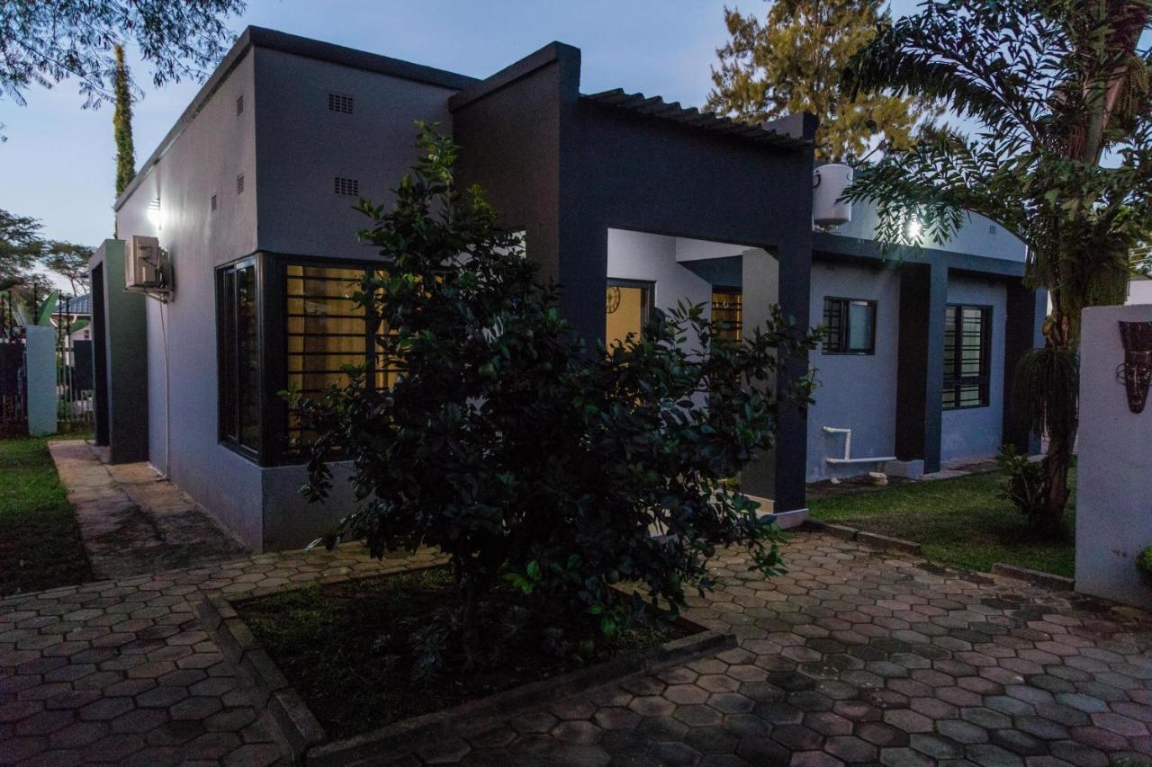 Blue Agave F1 Apartamento Lusaka Exterior foto